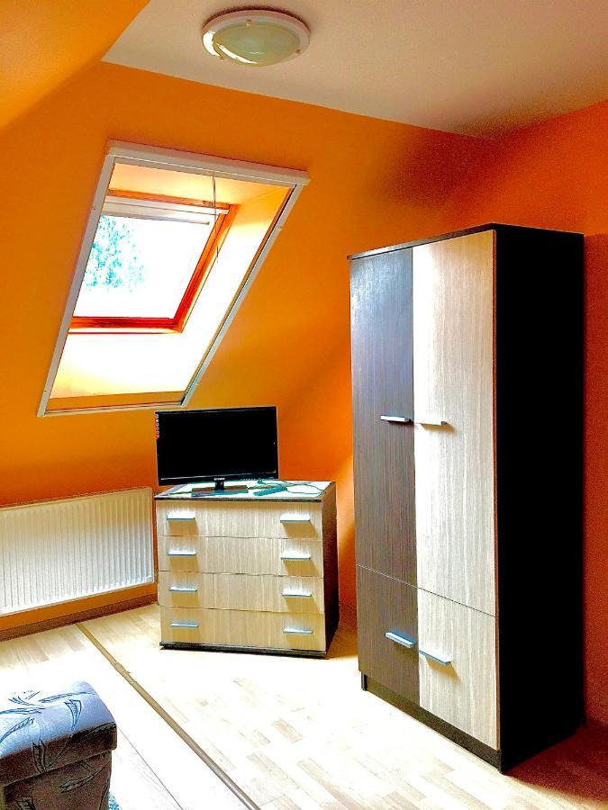 Barbara Apartmanhaz Kehidakustány Eksteriør billede
